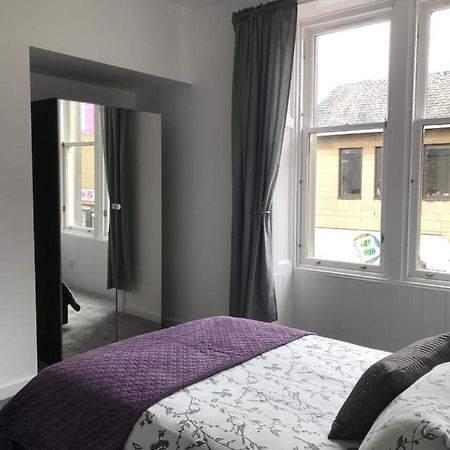 던펌린 Carvetii - Edward House A - 2 Dbl Bed 1St Floor Flat 아파트 외부 사진